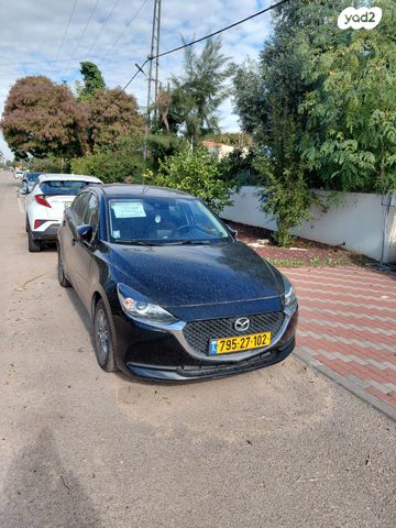 מודעת רכב מאזדה 2