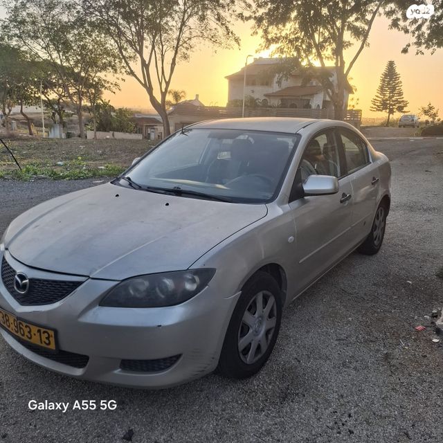 מודעת רכב מאזדה 3