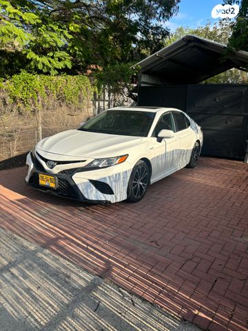 טויוטה קאמרי