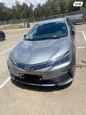 טויוטה קורולה
