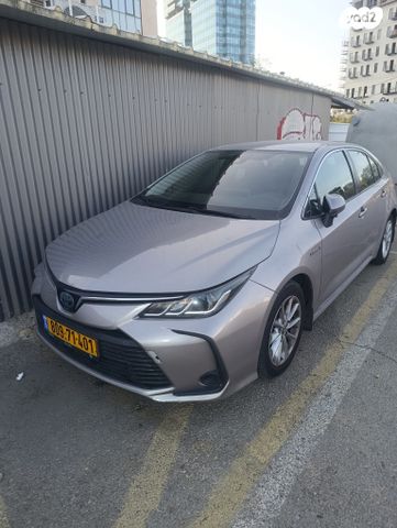 טויוטה קורולה