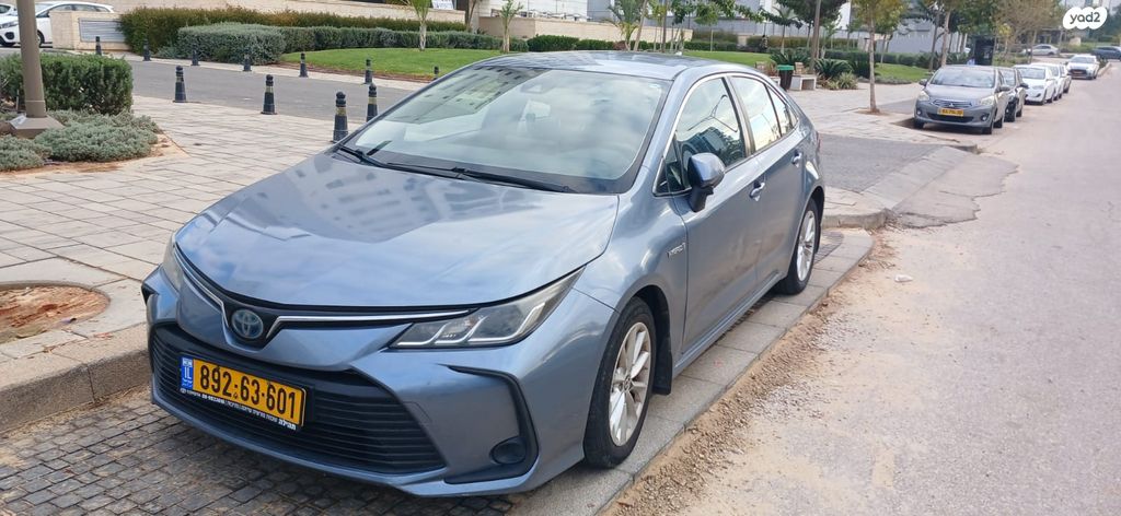 מודעת רכב טויוטה קורולה