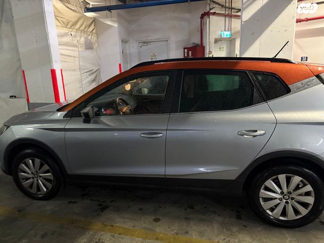 מודעת רכב סיאט ארונה