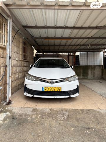 טויוטה קורולה