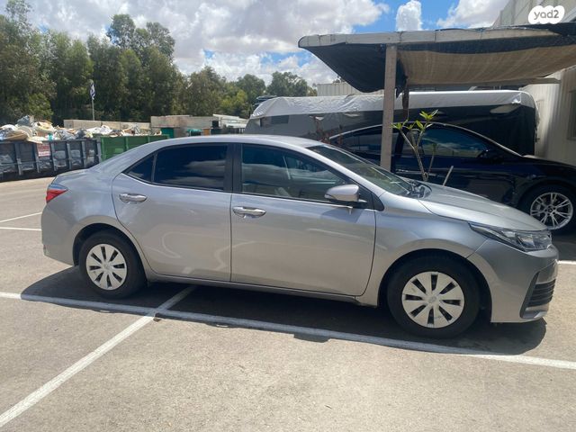 טויוטה קורולה