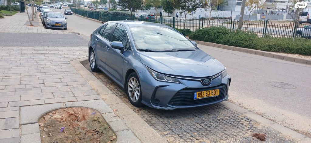 טויוטה קורולה