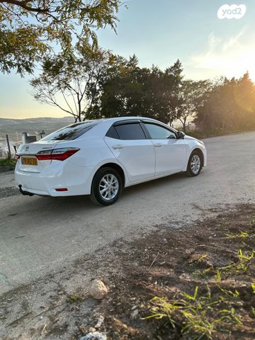 טויוטה קורולה