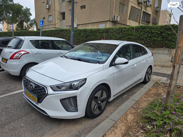 יונדאי איוניק