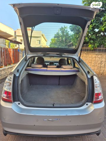 טויוטה פריוס