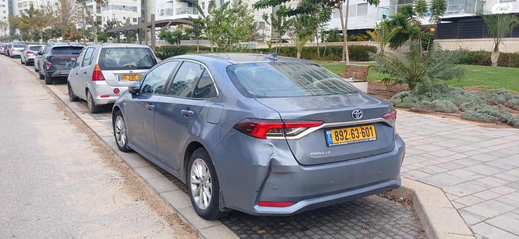 טויוטה קורולה