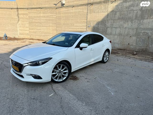 מודעת רכב מאזדה 3