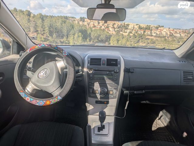 טויוטה קורולה