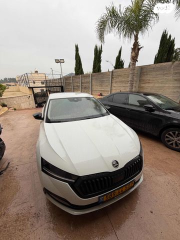 סקודה אוקטביה