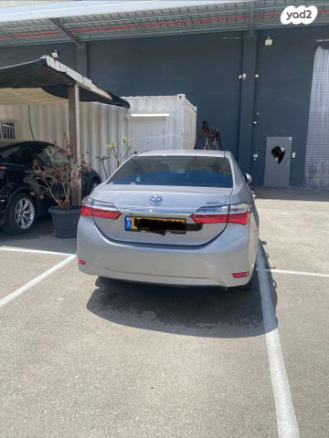 טויוטה קורולה