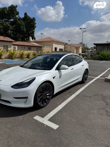 טסלה מודל 3