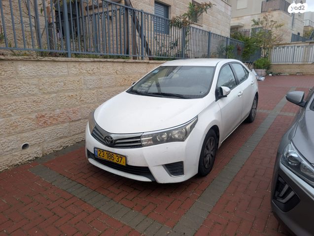 מודעת רכב טויוטה קורולה