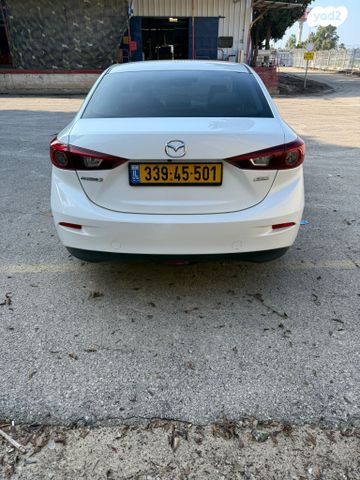 מאזדה 3