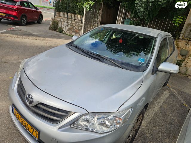 טויוטה קורולה