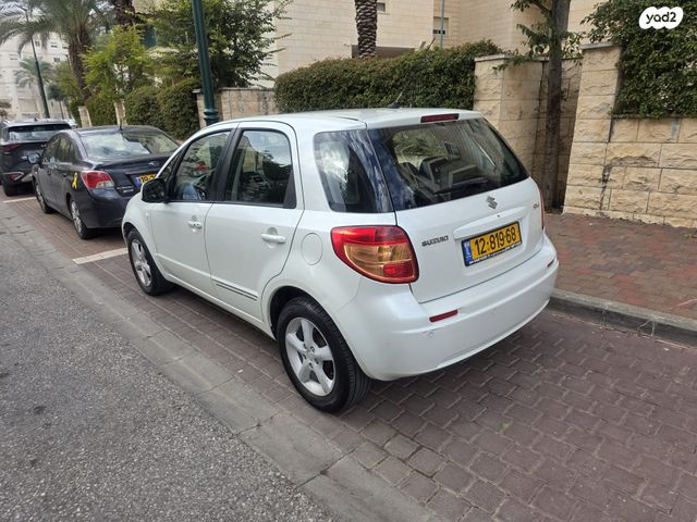 סוזוקי SX4
