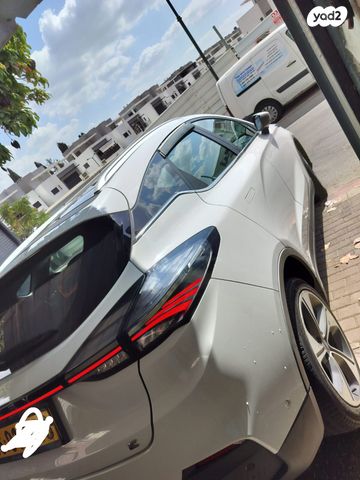 מודעת רכב ג׳ילי Geometry C