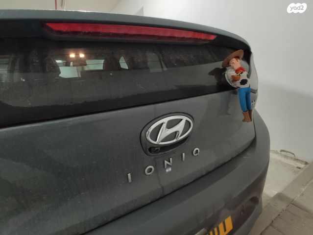 יונדאי איוניק