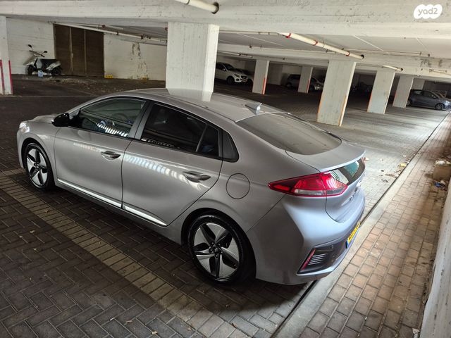 יונדאי איוניק