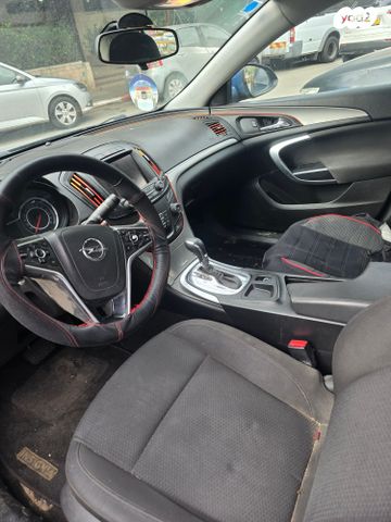 אופל אינסיגניה