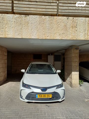 טויוטה קורולה