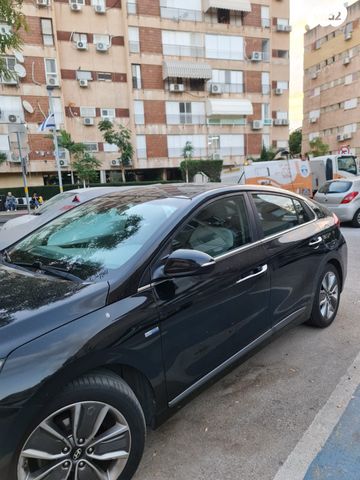 יונדאי איוניק