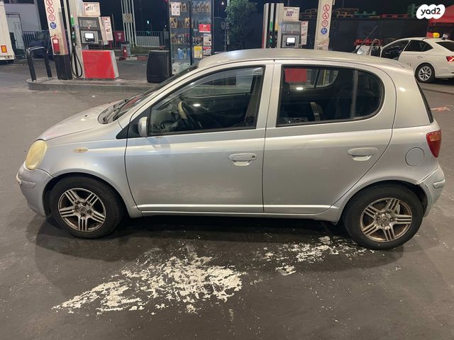 מודעת רכב טויוטה יאריס