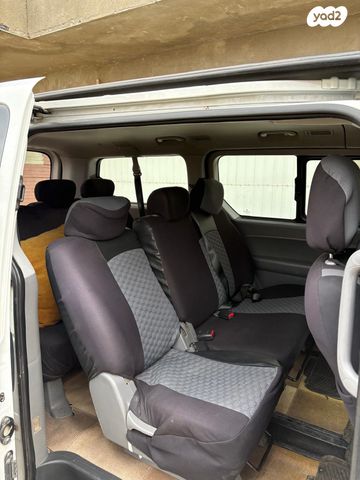 יונדאי H-1 / i800