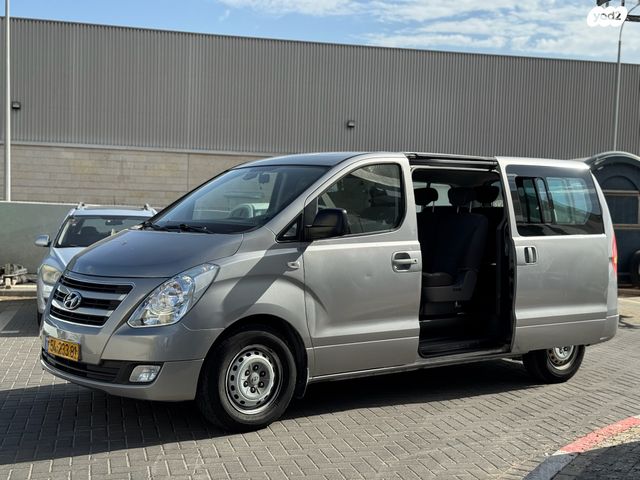 יונדאי H-1 / i800