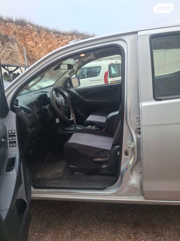 מודעת רכב איסוזו די-מקס