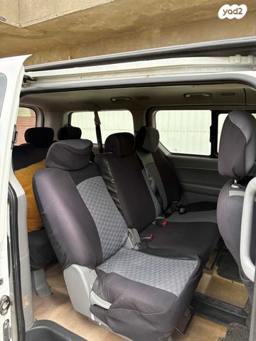 יונדאי H-1 / i800