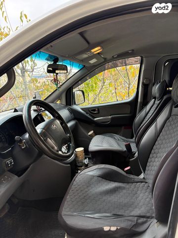 יונדאי H-1 / i800