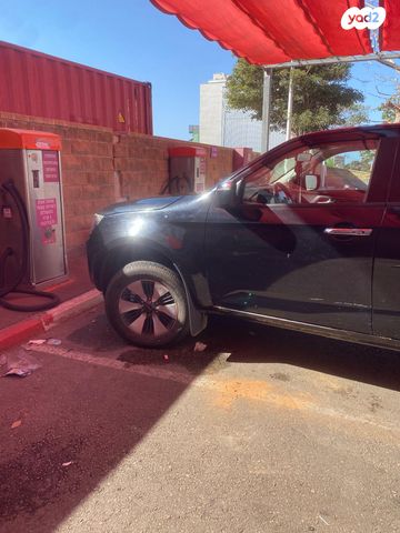 איסוזו די-מקס