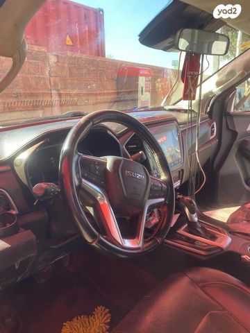 איסוזו די-מקס