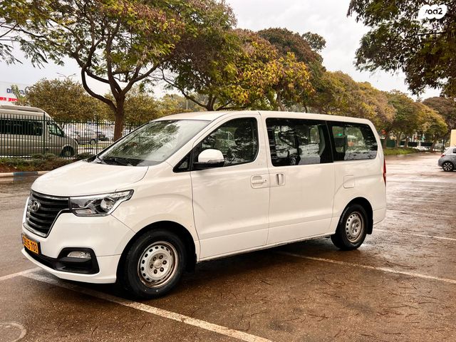 יונדאי H-1 / i800