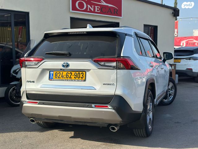 טויוטה RAV4