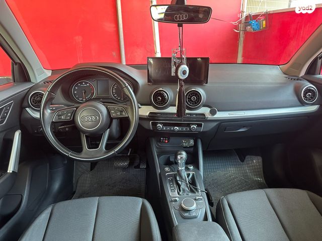 מודעת רכב אאודי Q2