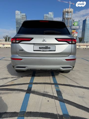 מיצובישי אאוטלנדר