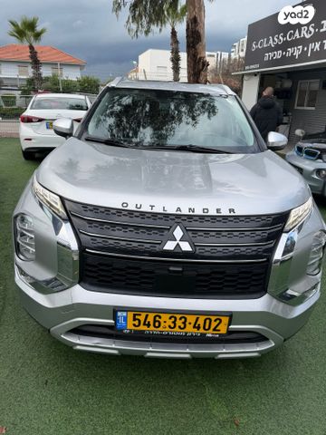 מיצובישי אאוטלנדר