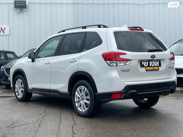 סובארו פורסטר