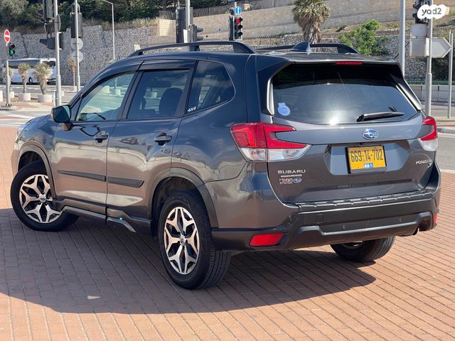 סובארו פורסטר