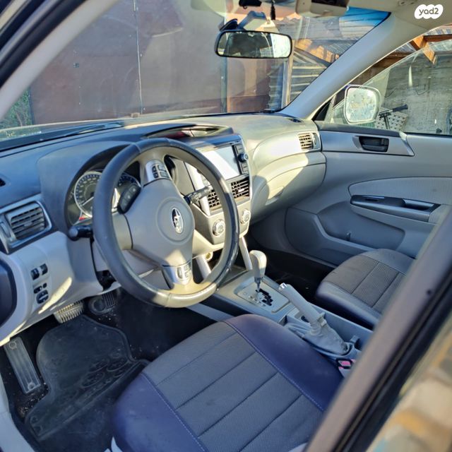 מודעת רכב סובארו פורסטר