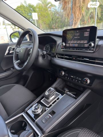 מיצובישי אאוטלנדר