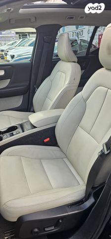 וולוו XC40