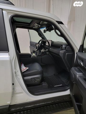 טויוטה לנד קרוזר