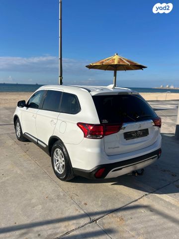 מיצובישי אאוטלנדר