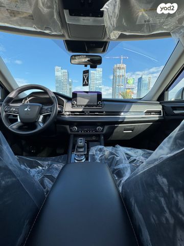 מיצובישי אאוטלנדר